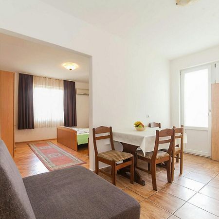 Hana Accommodation Sveti Stefan Rom bilde