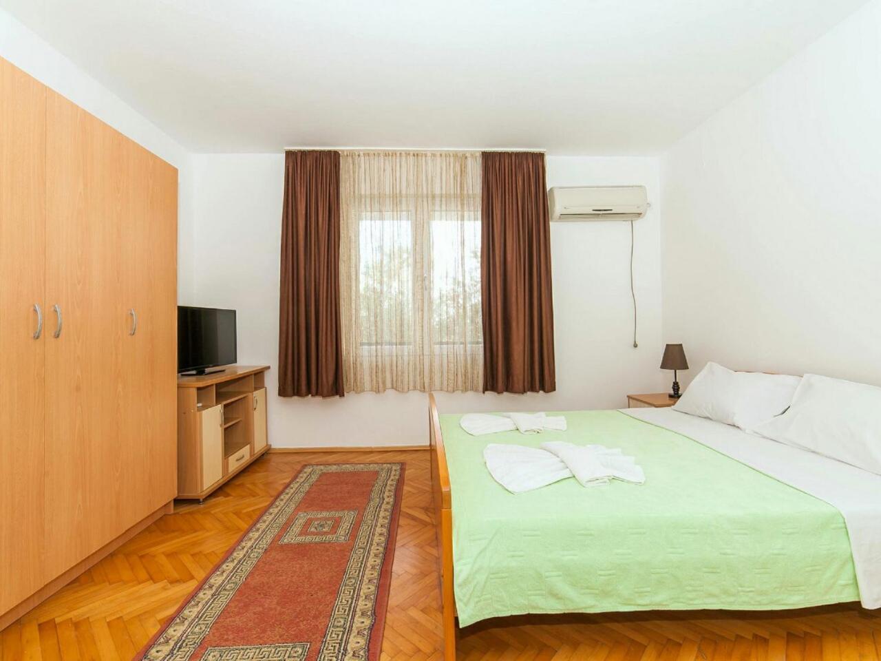 Hana Accommodation Sveti Stefan Eksteriør bilde
