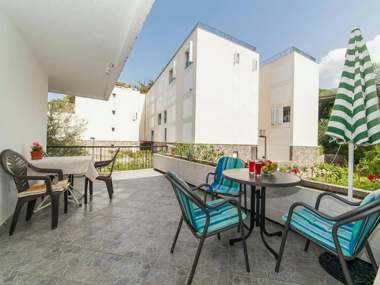 Hana Accommodation Sveti Stefan Eksteriør bilde