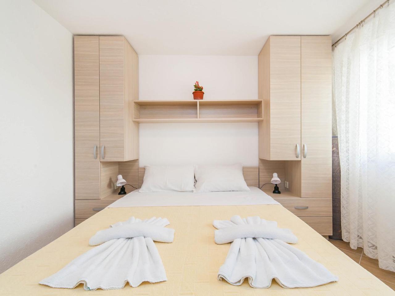 Hana Accommodation Sveti Stefan Eksteriør bilde