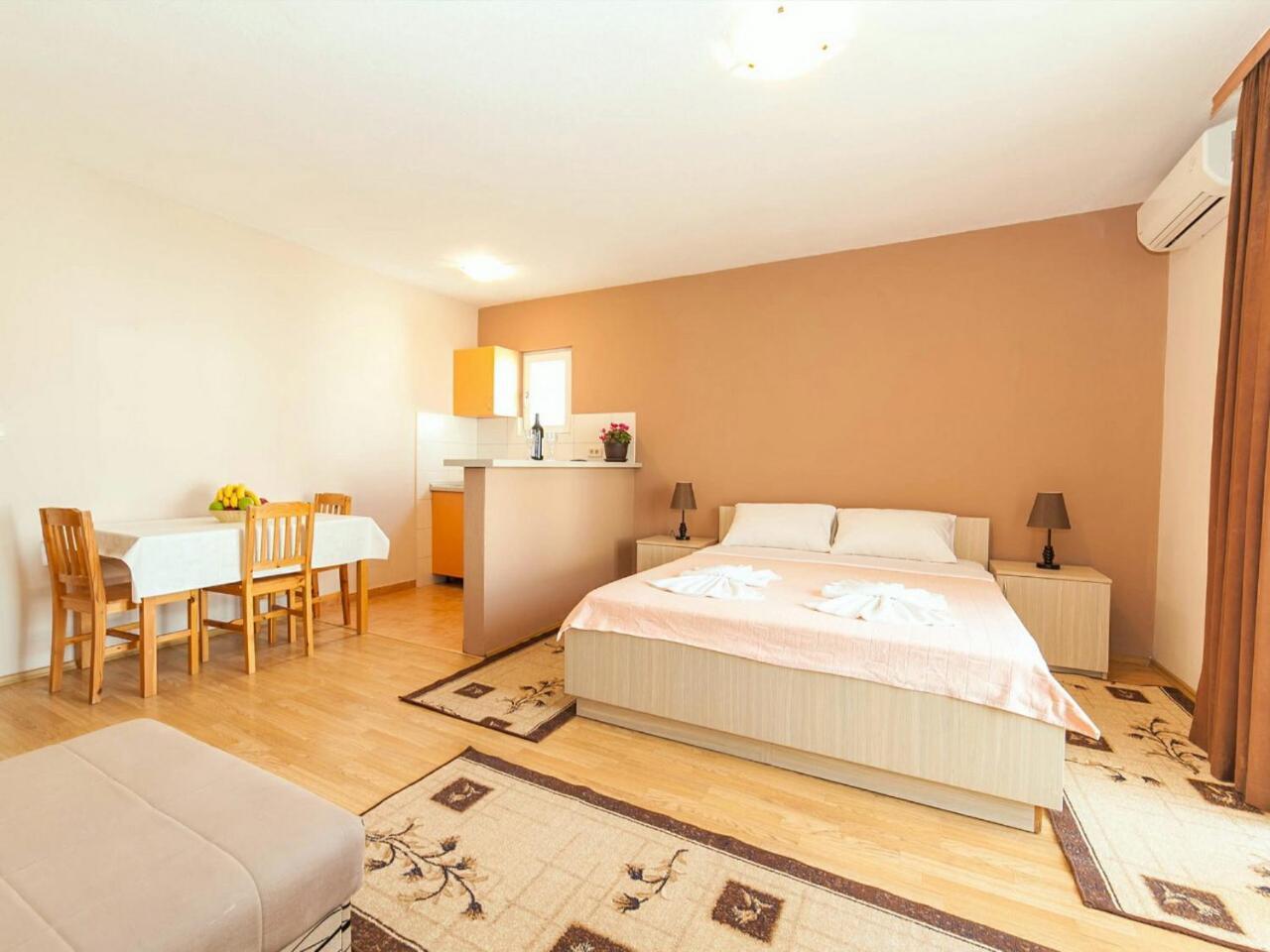 Hana Accommodation Sveti Stefan Eksteriør bilde