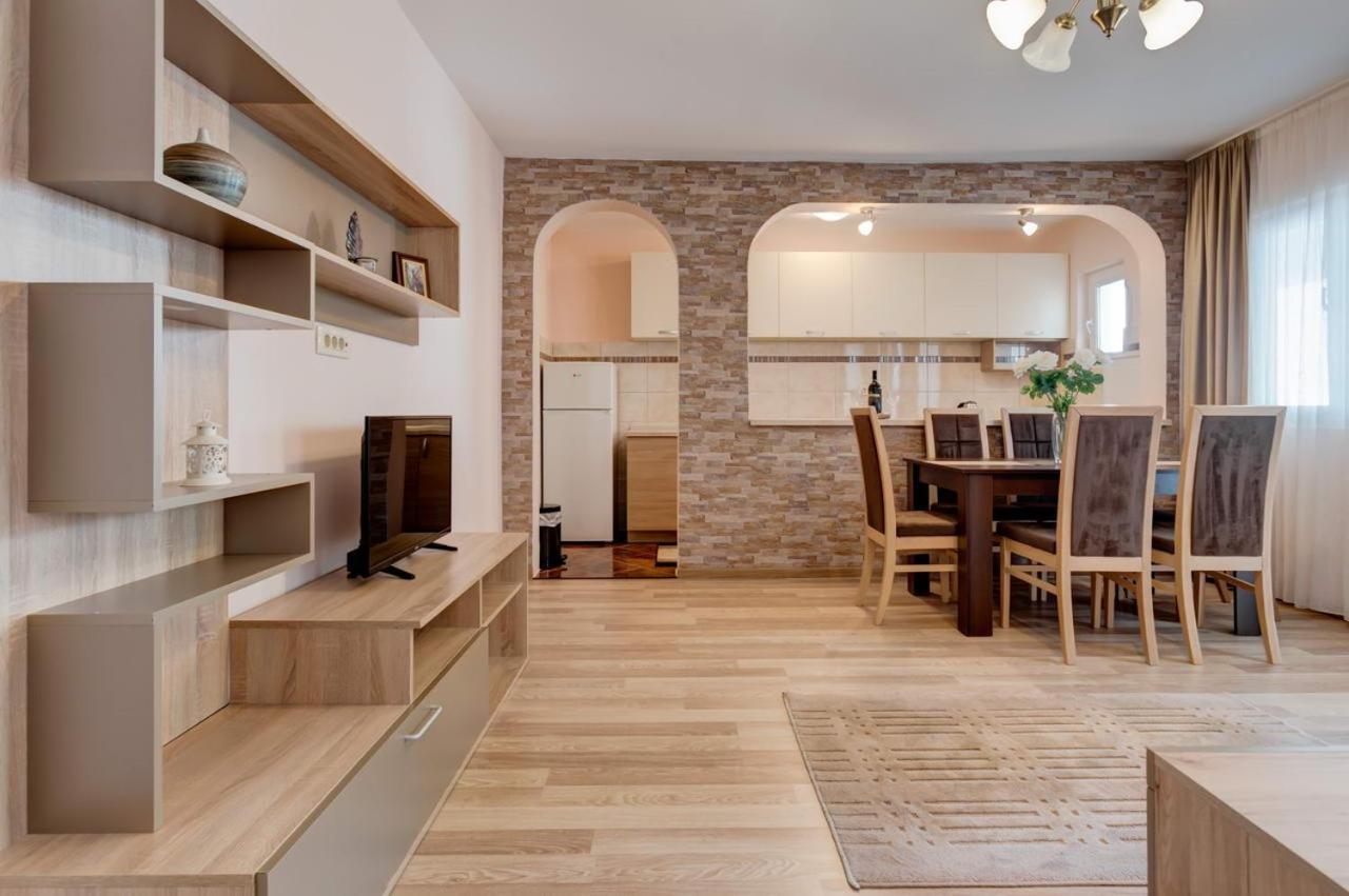 Hana Accommodation Sveti Stefan Eksteriør bilde