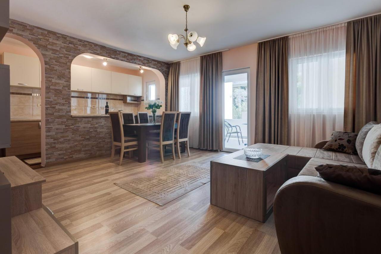Hana Accommodation Sveti Stefan Eksteriør bilde